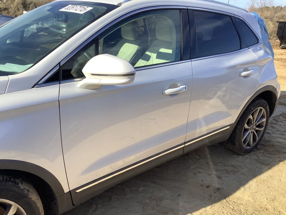 Fuse Box Engine Fits 15-16 MKC 4908075