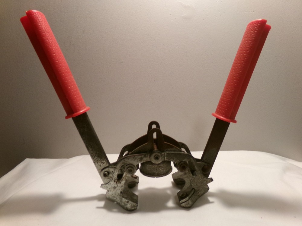 Brev Italy Bottle Capper