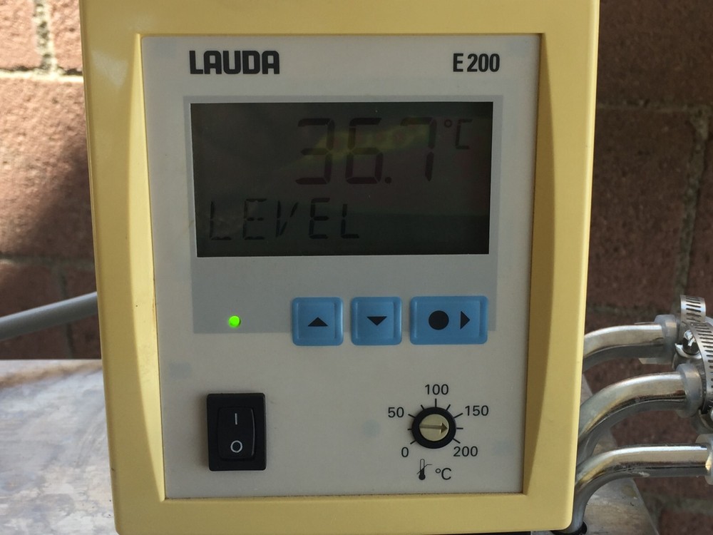LAUDA ECO LIN 019 4.5 GALLON WATER BATH W/ CONTROLLER E200
