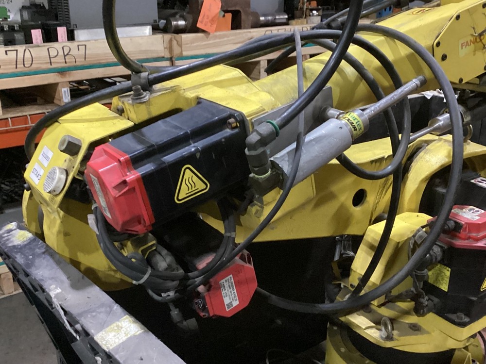 Fanuc M-16IB Robot System R-J3iC Controller #404JM