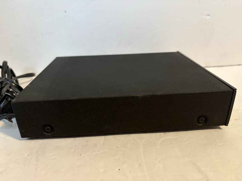 DBX Model NX-40 Tape Record / Play Noise Eliminator / Reduction System