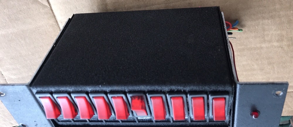 Police Vehicle Light Control Switch Box With Mounting bracket Clean Condition.