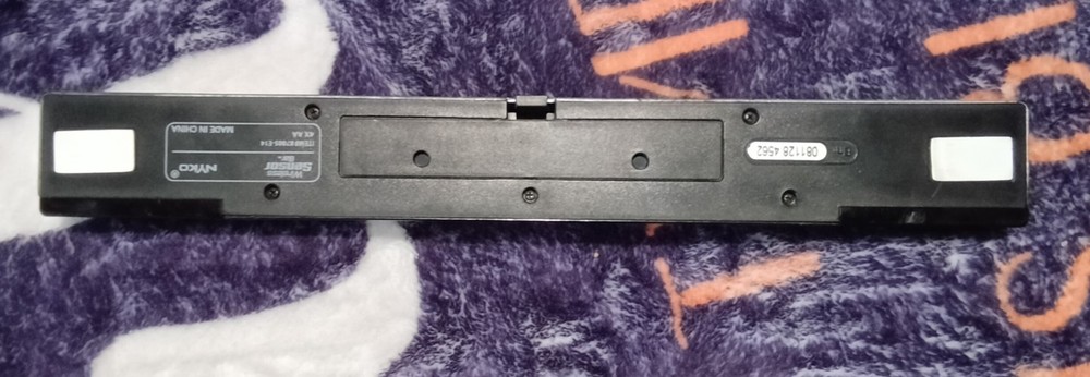 Nyko Wireless Sensor Bar Silver Black for Nintendo Wii Console