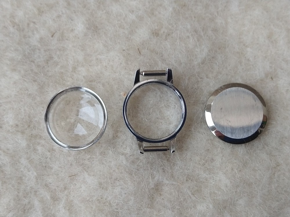 Complete ladies chrome watch case 7''. NS#7