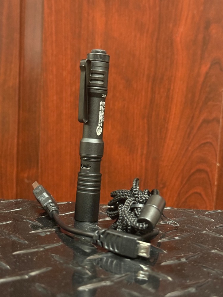 Streamlight MicroStream Light Ultra-Compact LED Flashlight