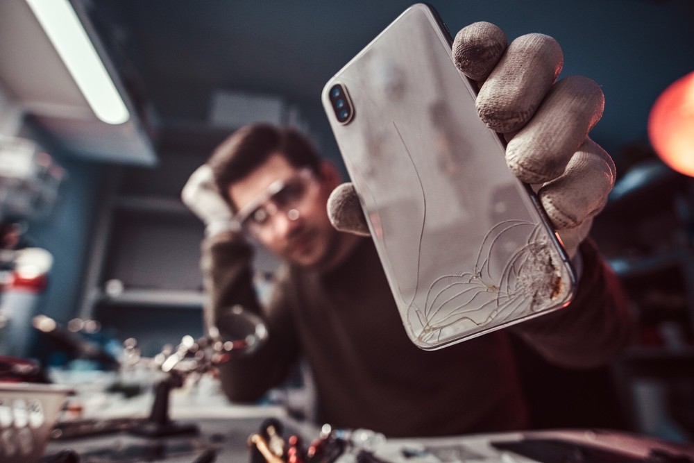 iPhone Repair Service - All models (Not Turn On/ Water Damage/ Boot Loop & more)