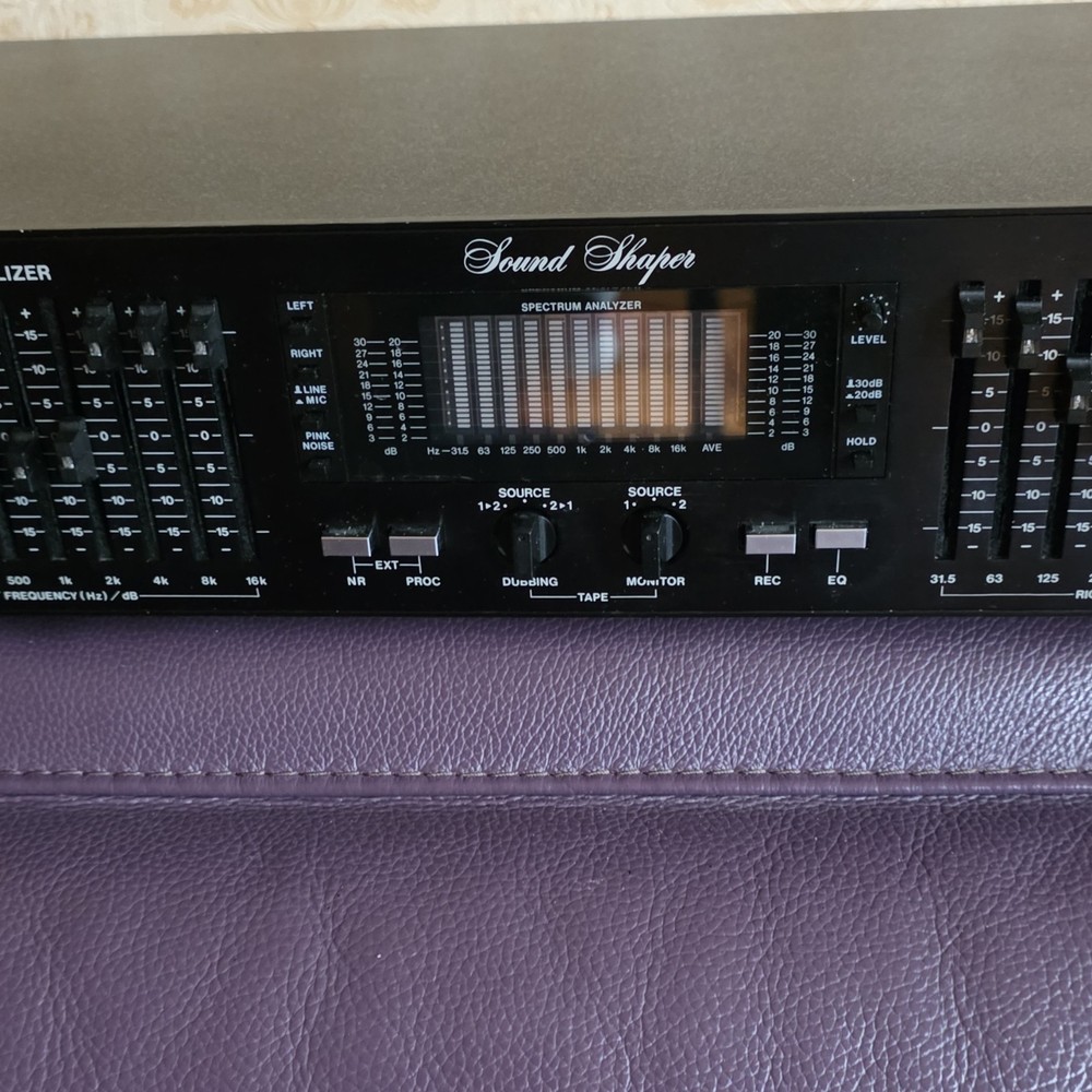 ADC SS-315 Stereo Frequency Equalizer Black Spectrum Analyzer Subsonic Filter