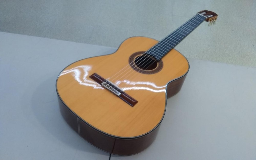 KODAIRA AST100 lassical guitar