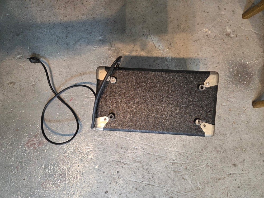 Fender Champ 15 Amp Model PR-505