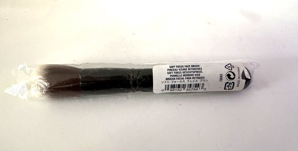 Bareminerals Soft Focus Face Brush NIP