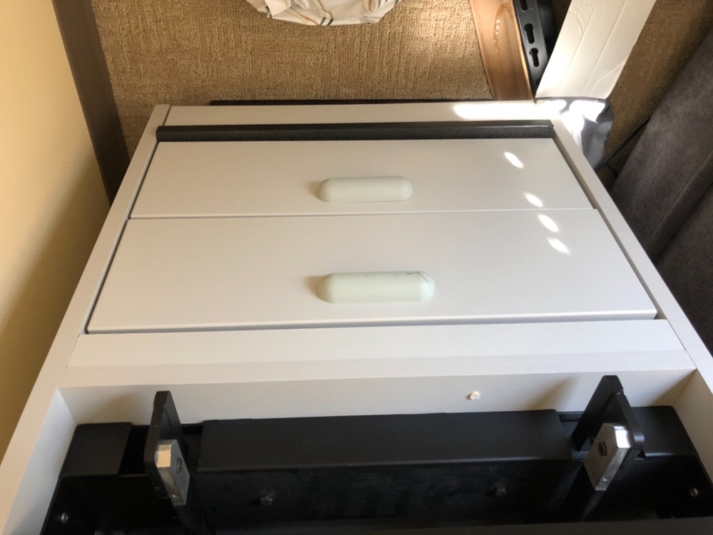 Hausmann model 4420 exam table