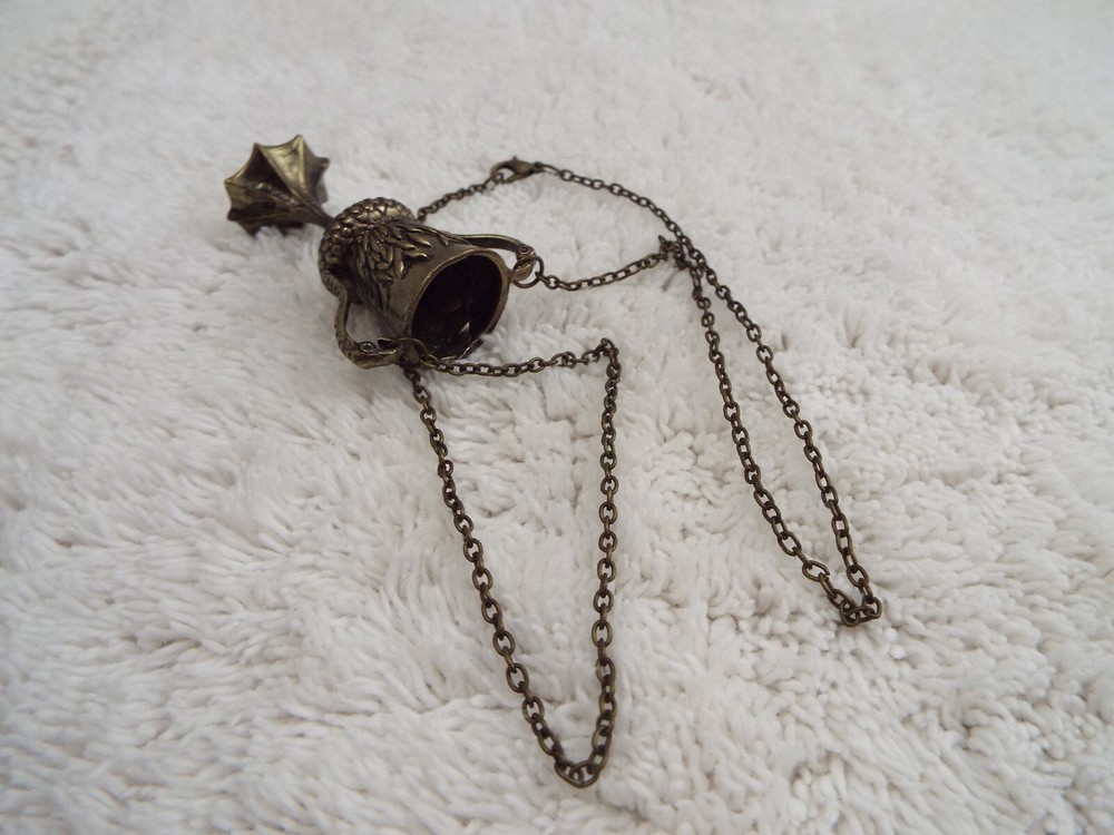 Brasstone Urn Vase Pendant Necklace (B21)