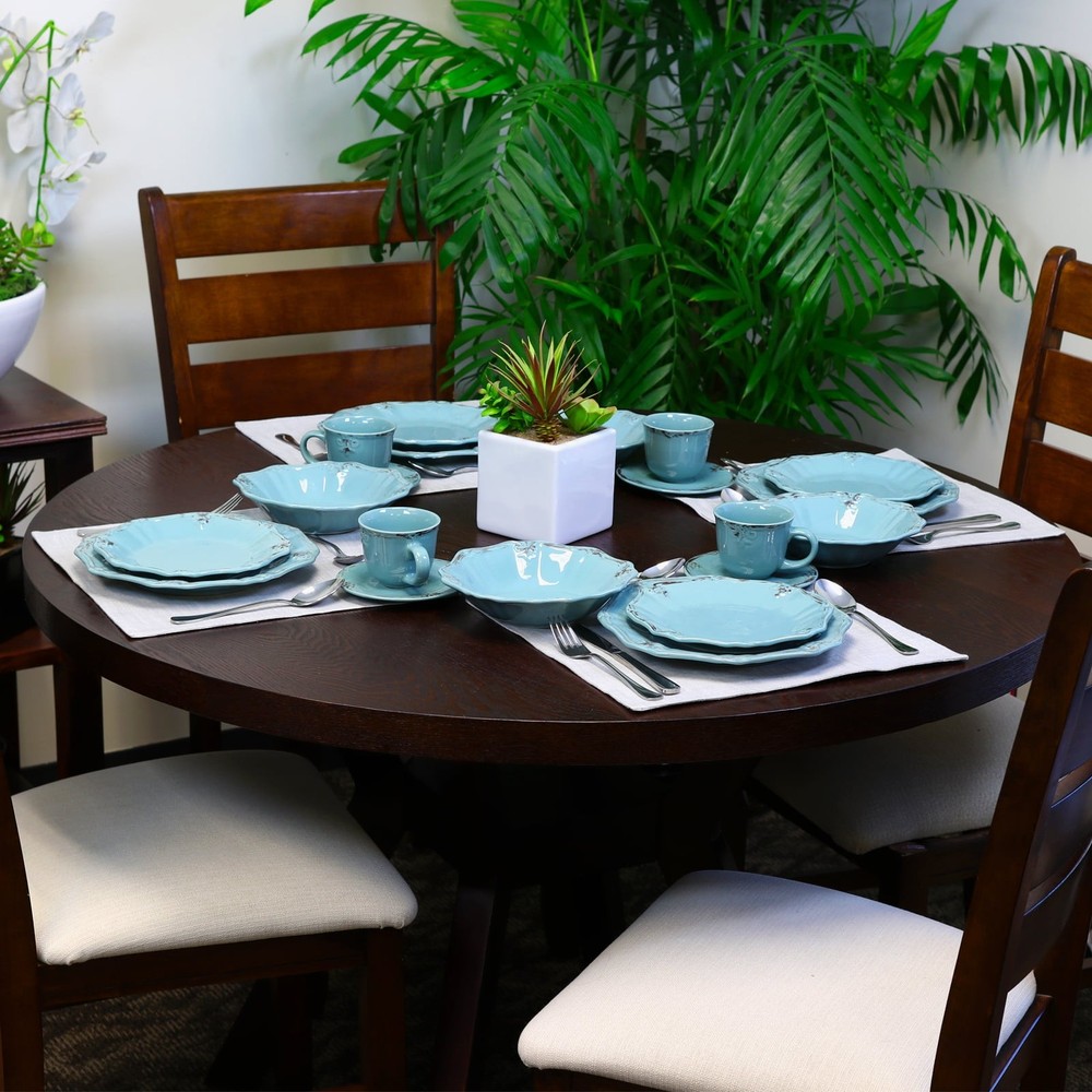 Fleur De Lys 20-Piece Dinnerware Set in Turquoise