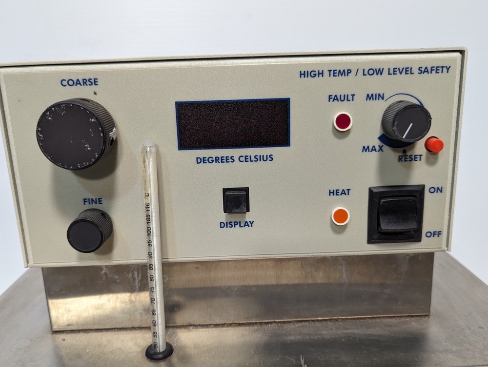 Neslab Instruments GP-200 Temperature Bath And Regulator