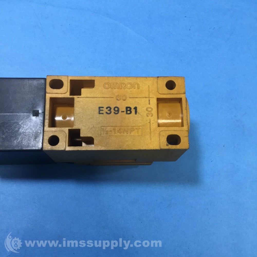 Omron E3N2-50L-US Photoelectric Switch USIP