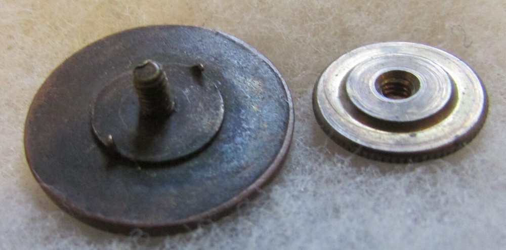 WW1 US Army (Ohio) State Collar Disc. Good nut and screw post.