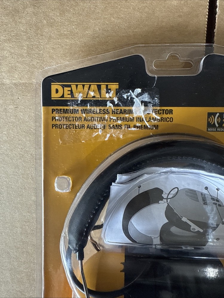 DeWalt DPG17 Wireless Bluetooth Hearing Protectors