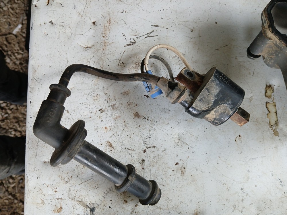 2007 Suzuki LTR 450 Ignition Coil Wire Spark Plug Boot