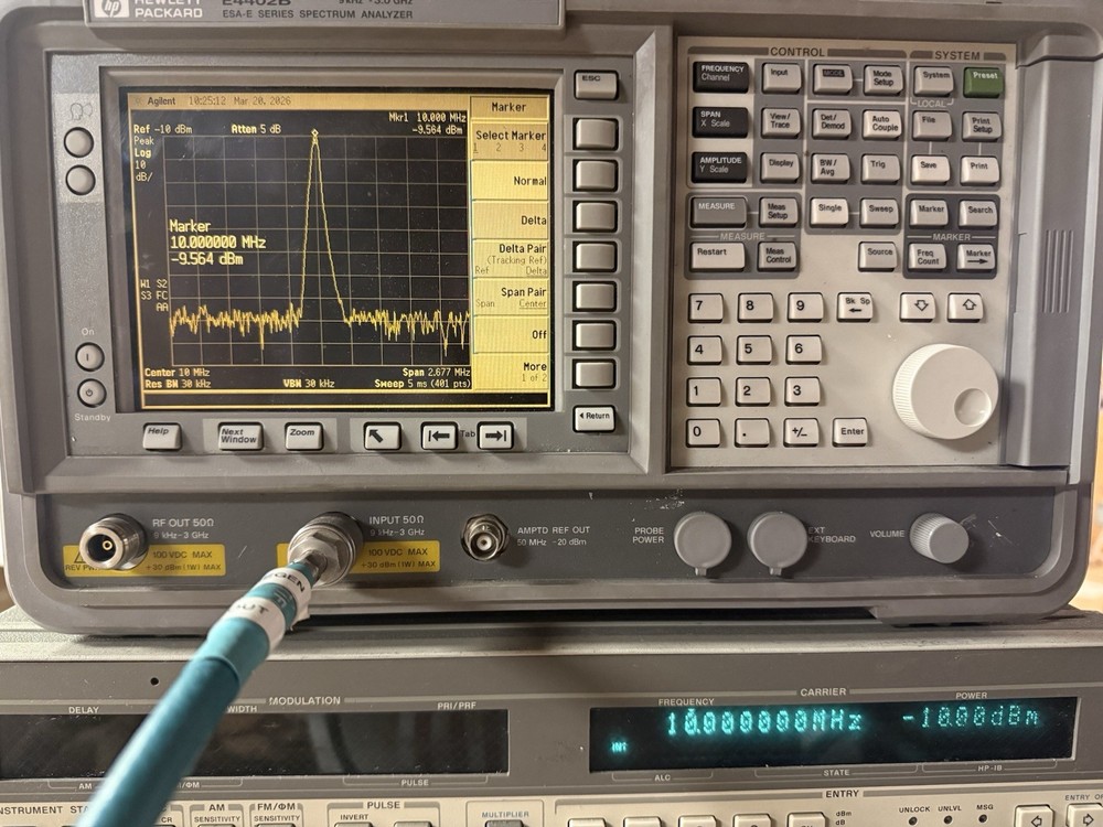 Agilent / HP E4402B 3GHz Spectrum Analyzer Loaded 1DN Tracking Generator