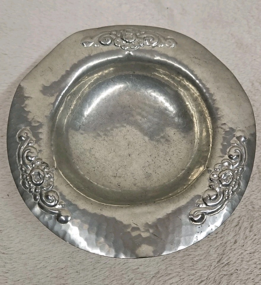 Antique OSLO  Silver Plate Decorative Dish With Decorative Feet