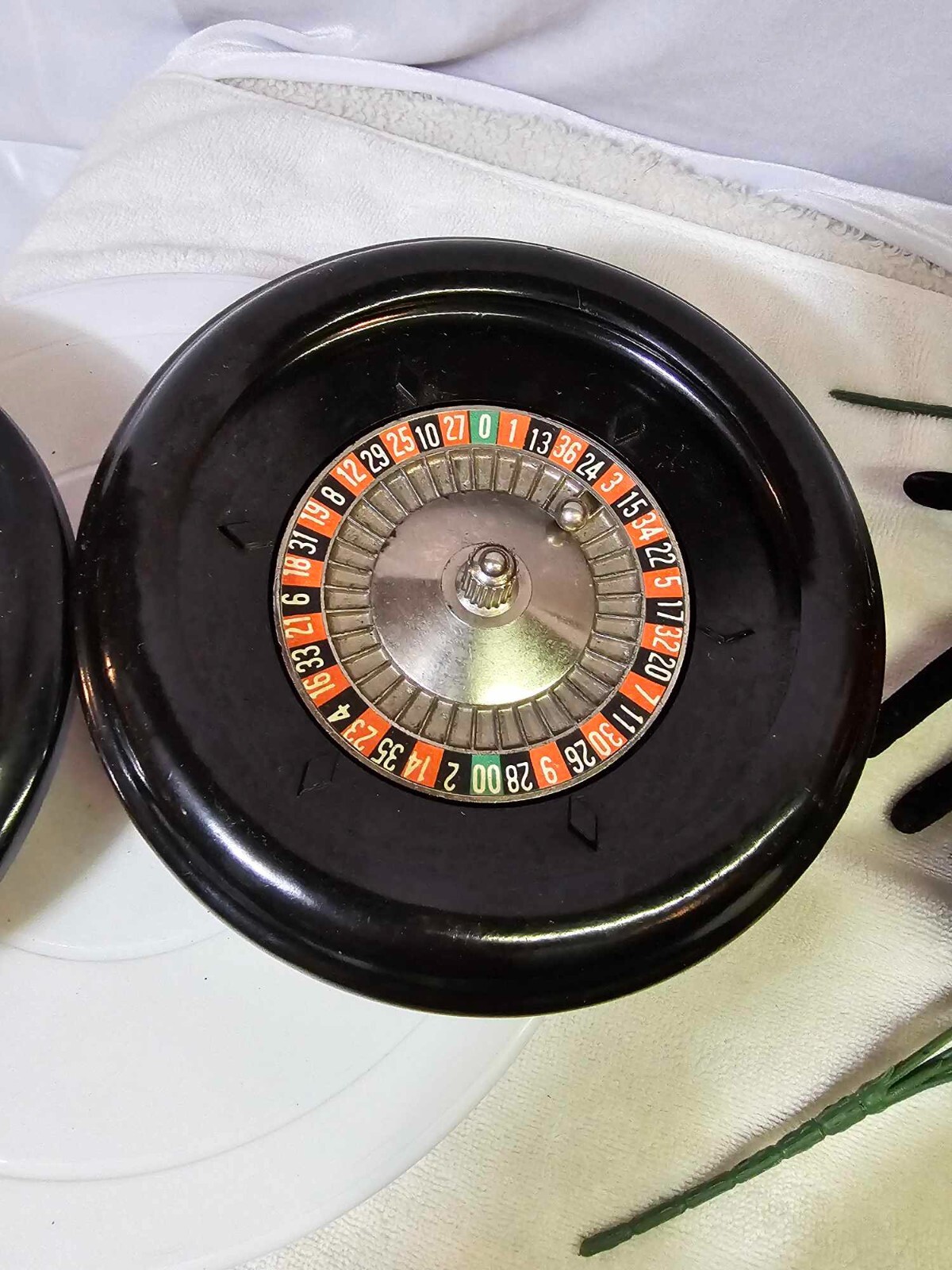 2 Vtg Gambling Casino Game Toy Roulette Wheel Family Night
