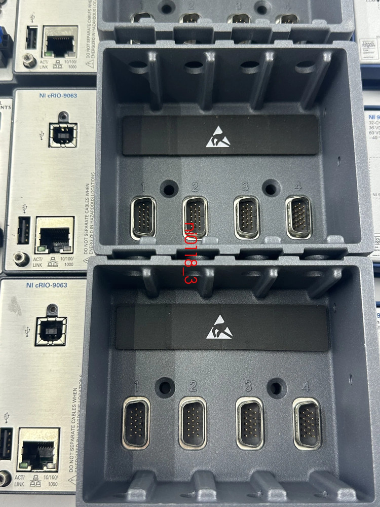 cRIO-9063 National Instruments NI CompactRIO Controller 783830-01 No modules #Z