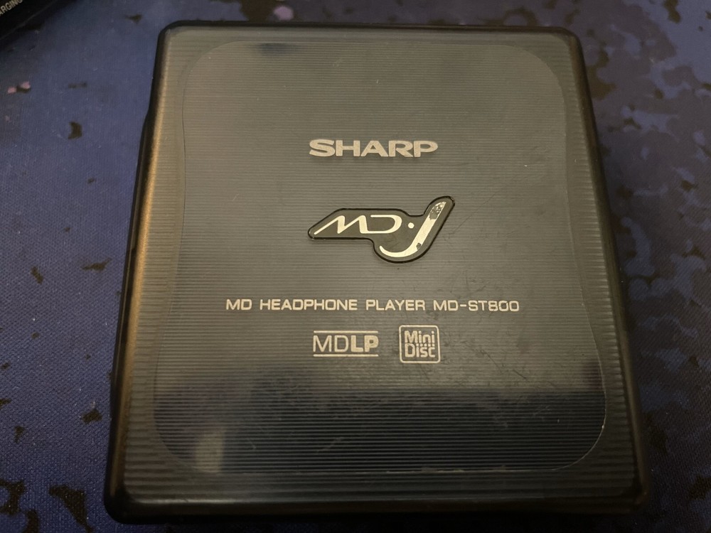 Sharp MD-ST800-H MD MiniDisc Player, very good condition