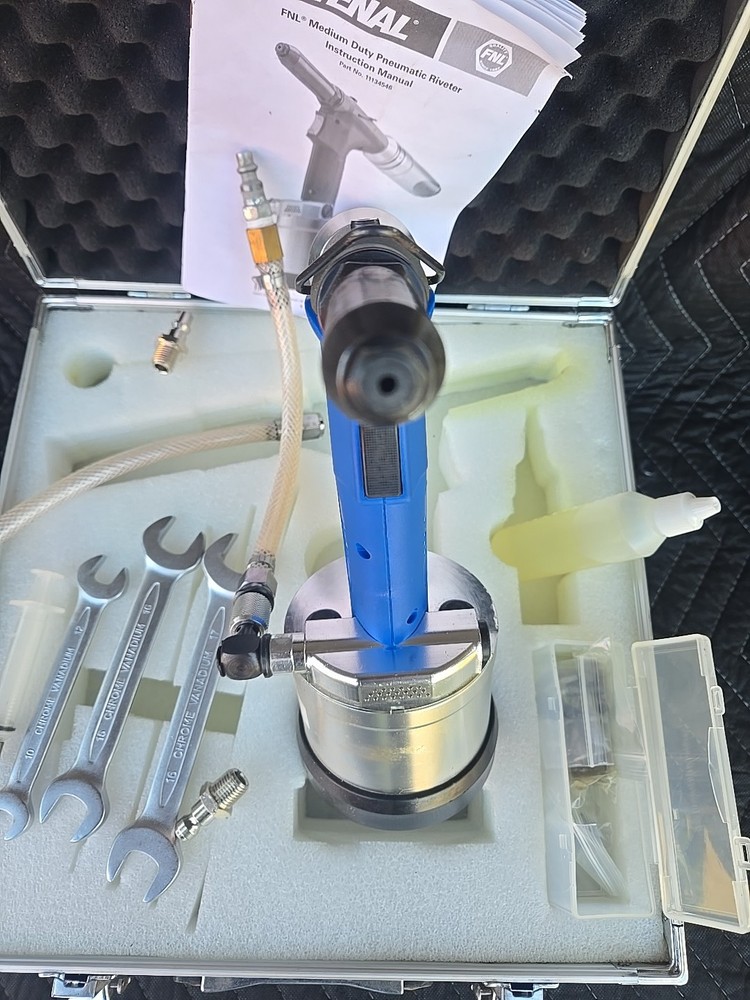 Fastenal FNL Medium Duty Pneumatic Riveter