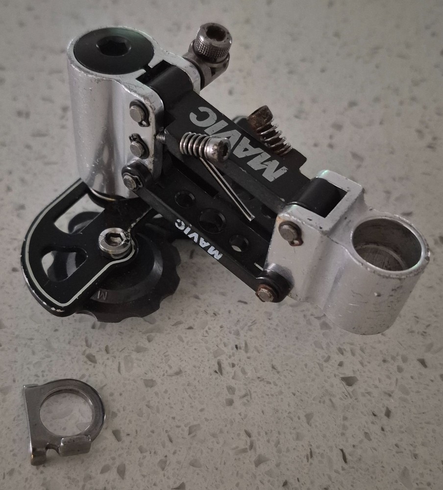 Mavic 851 SSC Rear Derailleur missing mounting bolt