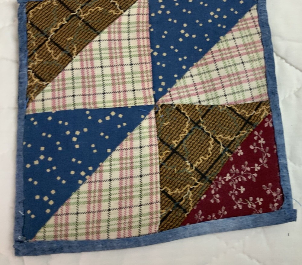 Antique Vintage Patchwork Small Doll Quilt Or Table Topper, 4 Patch W/ Triangles