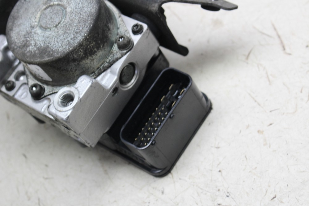 2012 VICTORY CROSS ROADS CUSTOM ABS PUMP UNIT MODULE
