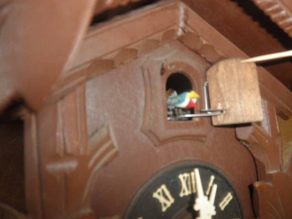 German Black Forest made working Herbert Herr 8 day Cuckoo Clock CK3326