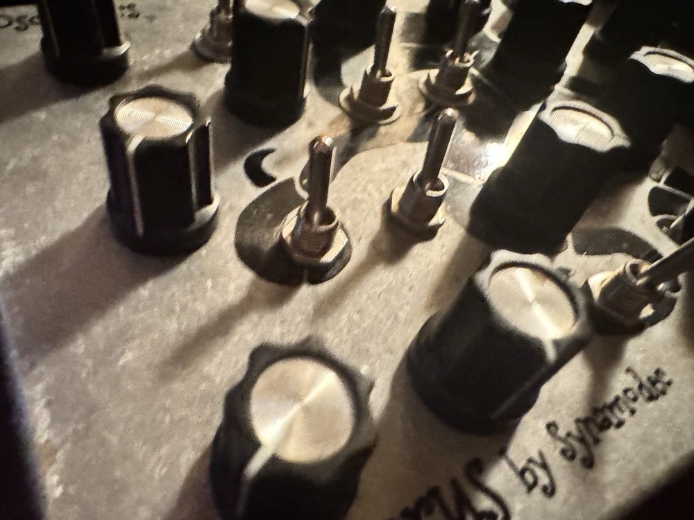 Synamodec Astrogorus Analog Drone Synthesizer