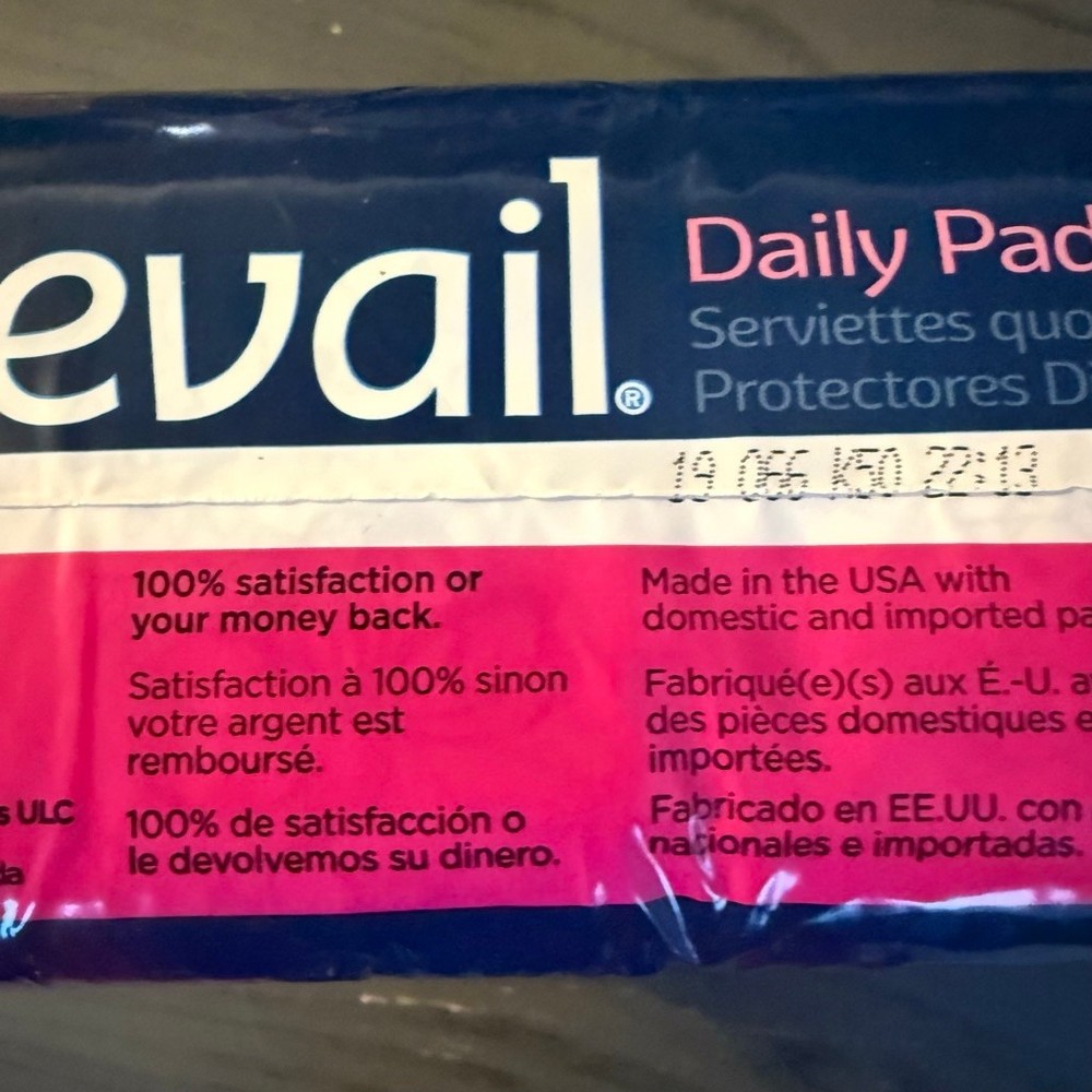 Prevail Daily Pads 33 Count Regular Absorbency – Packaging Damaged