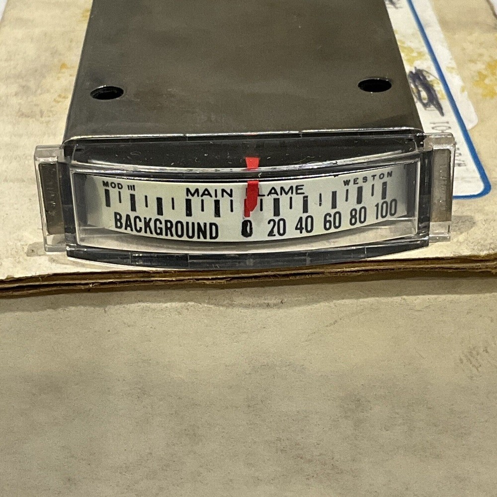 CROMPTON METERMASTER 076085-01 111 EDGEWISE METER 373