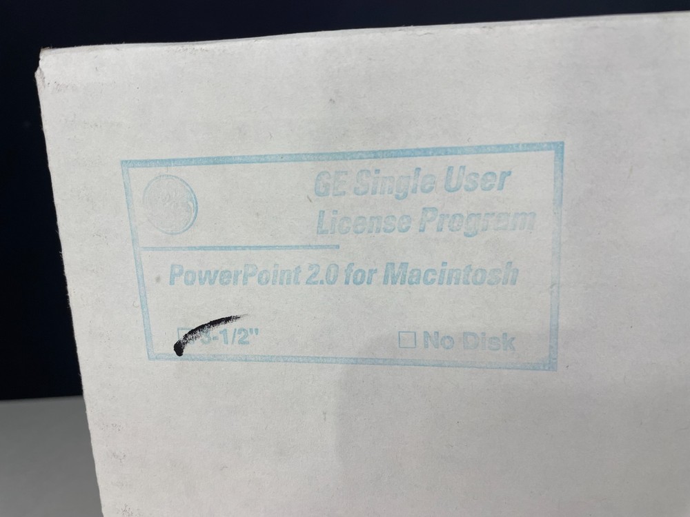 Vintage Microsoft Powerpoint 2.01 with Genigraphics for Macintosh (1988)