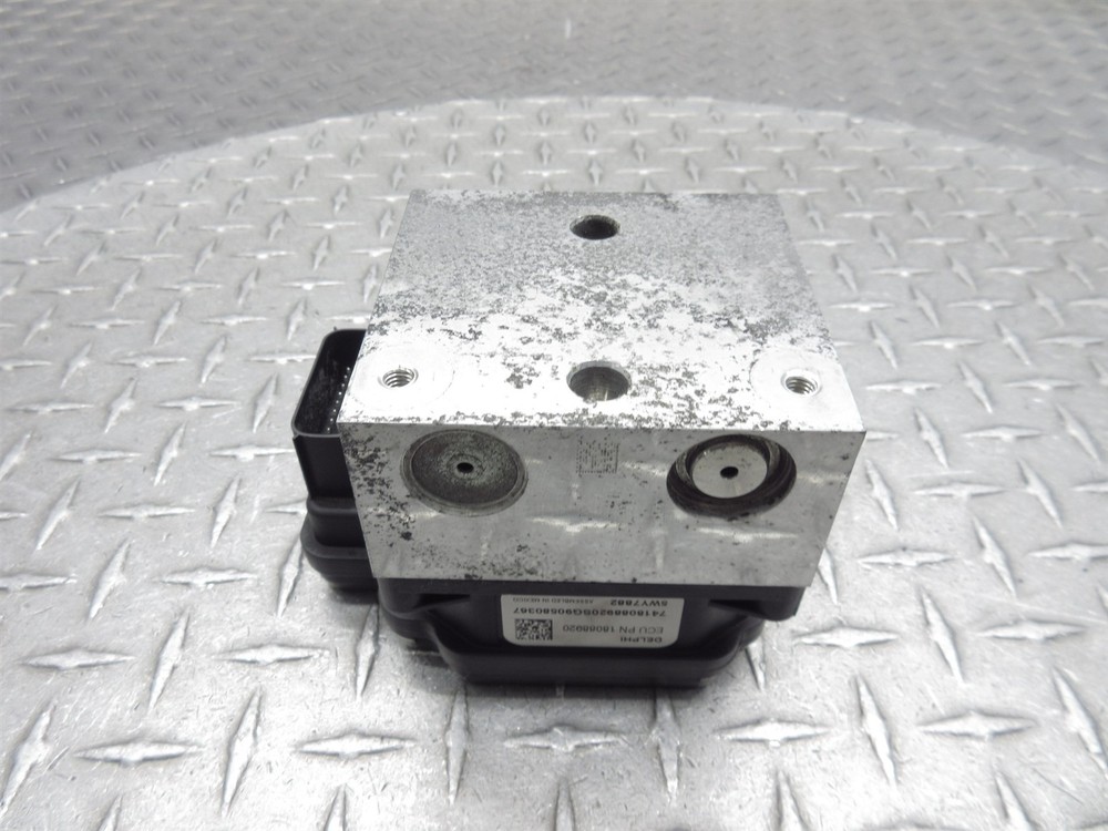 2009 Harley Electra Glide FLHTCUI ABS Pump Anti Lock Brake Module Control Unit