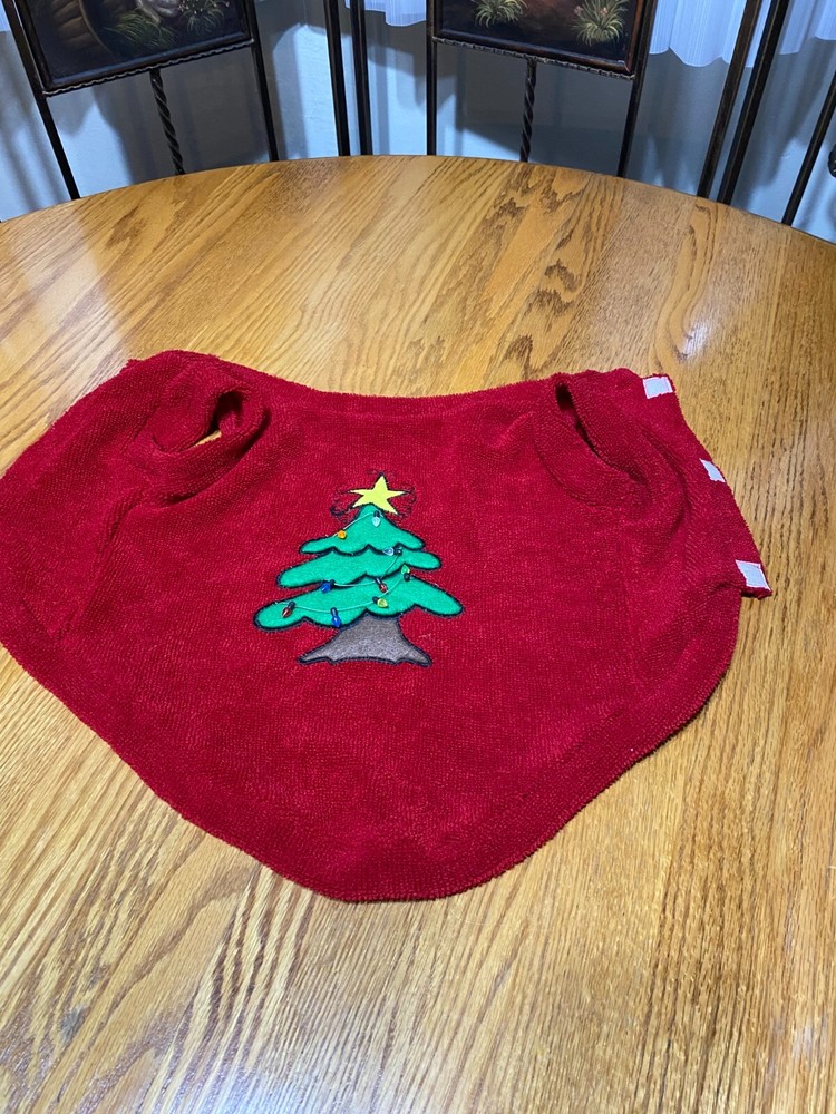 Dog Red Christmas Tree     Size Medium New