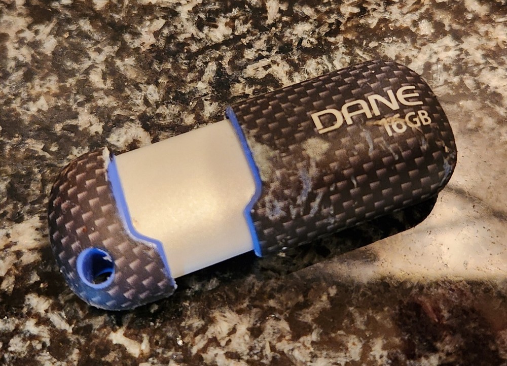 Dane 16G USB Flash Drive