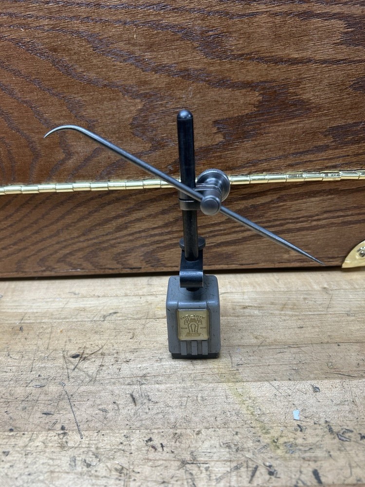 VINTAGE LUFKIN MITI-MITE MAGNETIC INDICATOR HOLDER