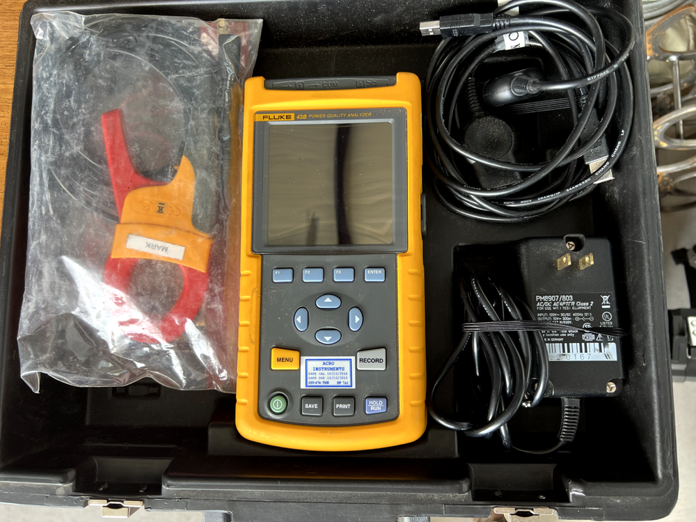 Fluke 43 Power Quality Analyzer Logger Meter with Case and Extras