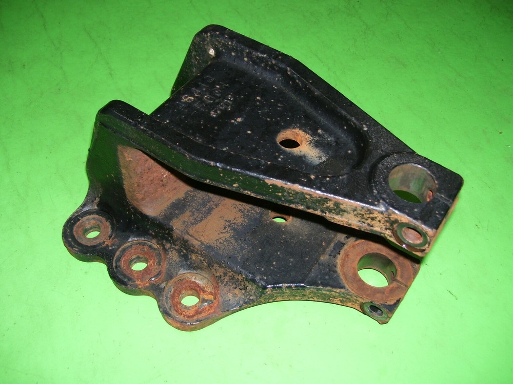 Hino 268 Rear Leaf Spring BRACKET HANGER frame 48414-E004 Front forward shackle