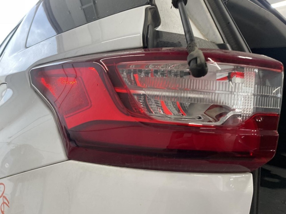 Complete Console Front Floor Fits 18-21 TRAVERSE 997284