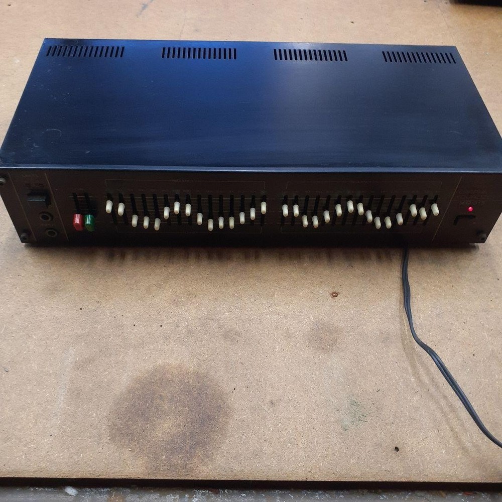 Roland SEQ-315 Graphic Equalizer