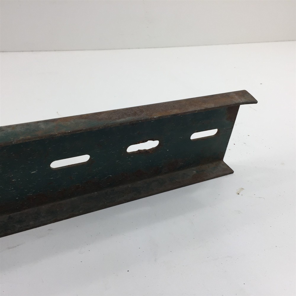 (1) Greenlee 2018-R Radius Cable Roller 21"