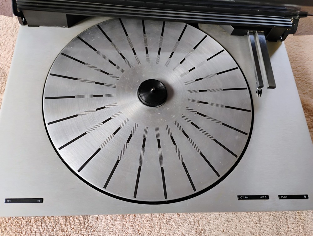 Bang & Olufsen Beogram TX 2 Turntable-  works mostly, please read