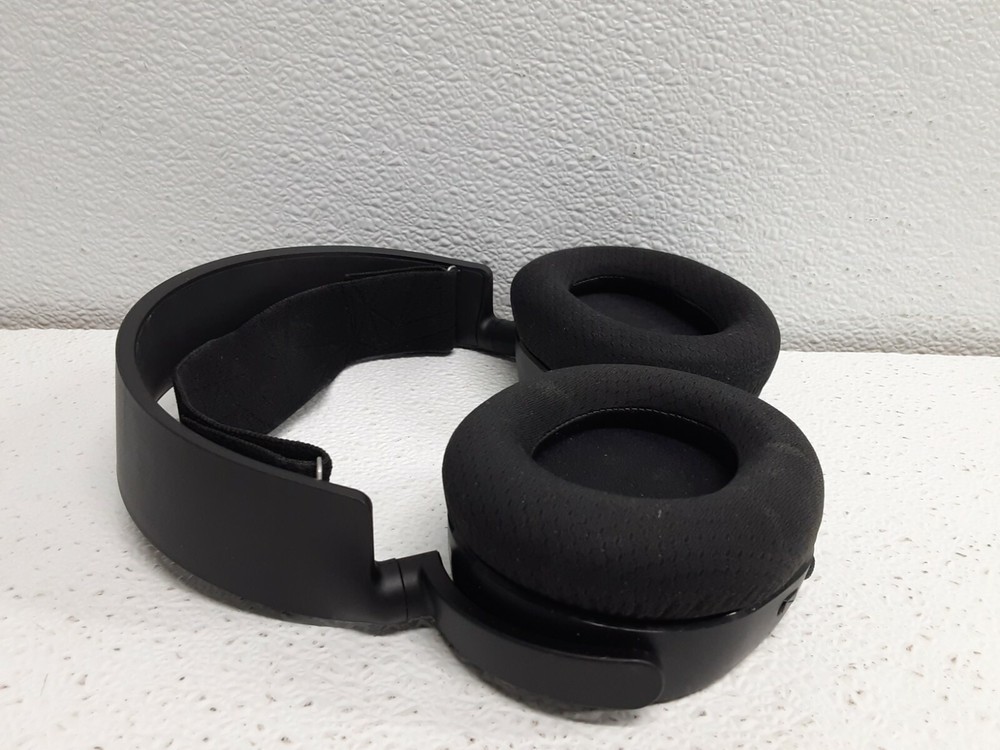 SteelSeries gaming headset Arctis 5 Black