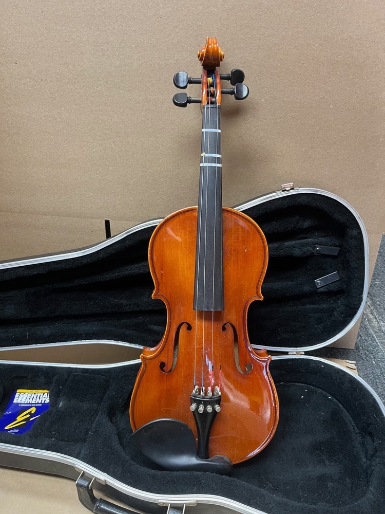 Hermann Beyer E201/3 3/4 Violin W/ Case