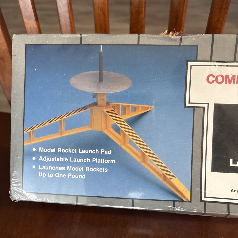 Vintage Estes complete model rocket launch system Sealed New USA pad Controller