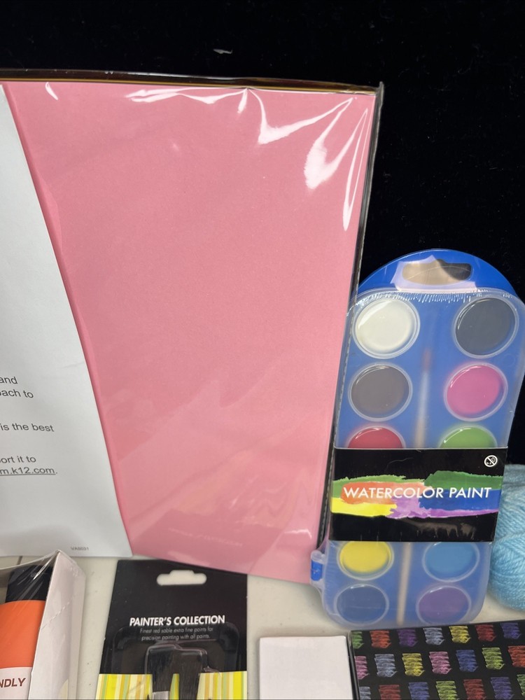 K12 Art E1 Course Kit Tempera Paint Clay Yarn ￼
